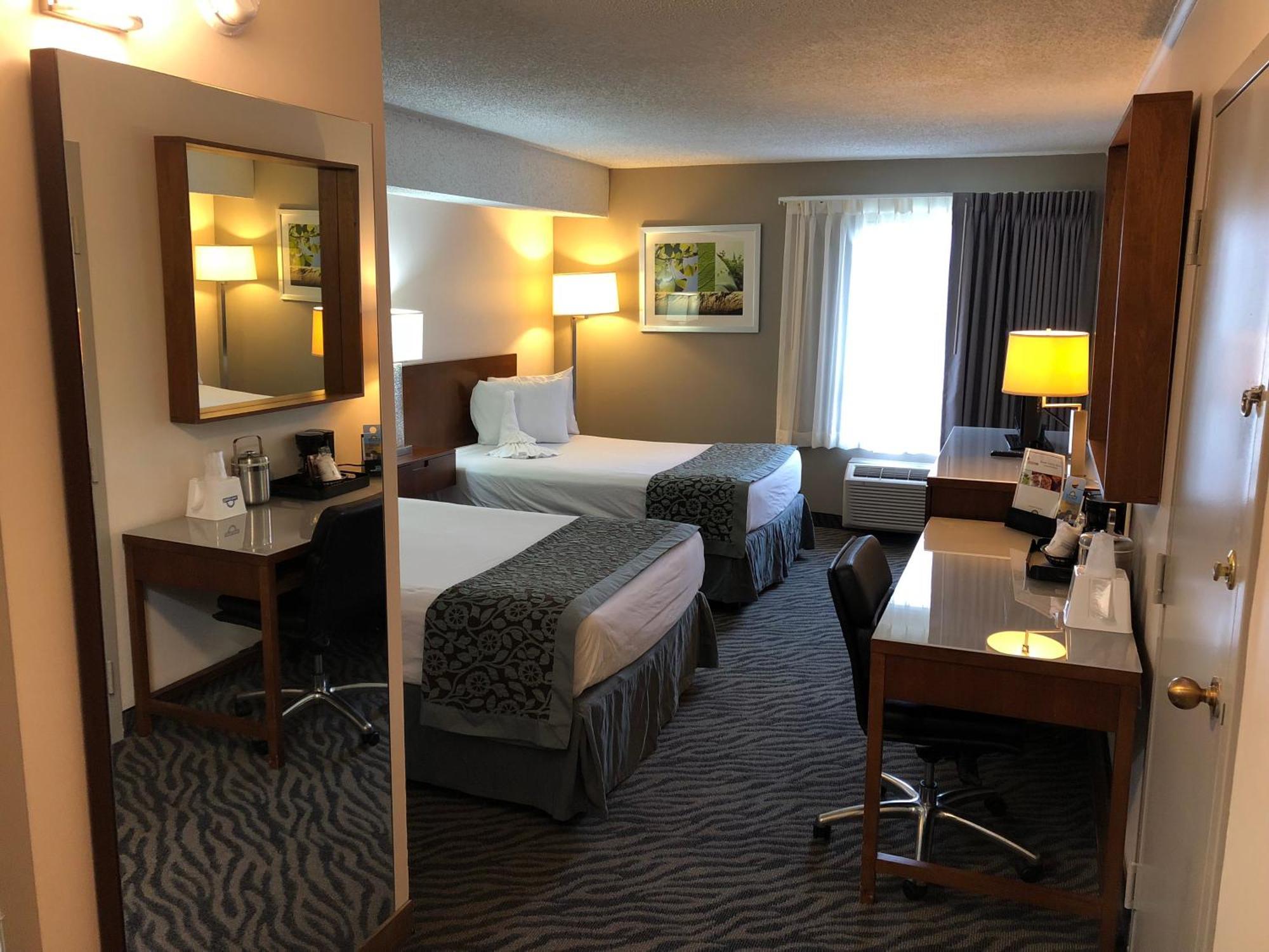 2 Double Beds Non-Smoking